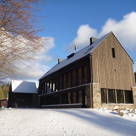 Krakonosova Dilna "Woodhaus" Aparthotel Špindlerŭv Mlýn Luaran gambar
