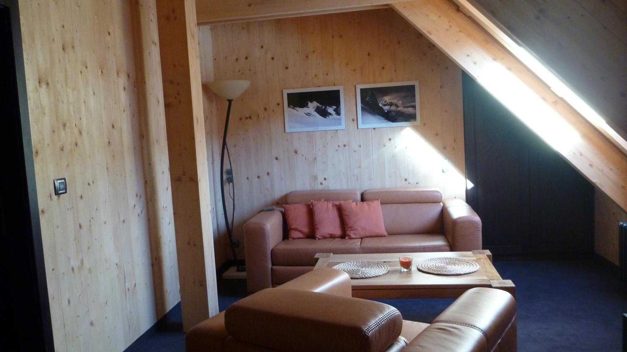 Krakonosova Dilna "Woodhaus" Aparthotel Špindlerŭv Mlýn Luaran gambar